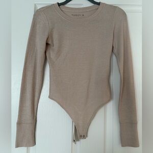 NWOT Abercrombie & Fitch Soft AF Cozy Long Sleeve Bodysuit, Cream, XS, Rare Find
